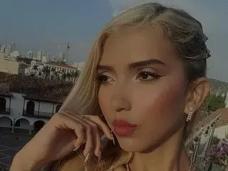 Streamate Nude Webcam of Ximena_Doll