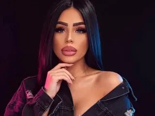 Streamate Sex Chat of LunaVixe00