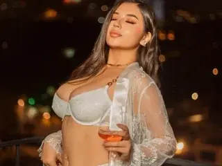 Streamate Adult Webcam of TynaJohnson