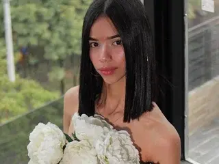 Streamate Free Porn Cam of Lia_Bloom