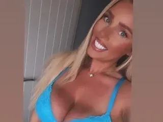 Streamate Best live sex cam show of CandyKay25