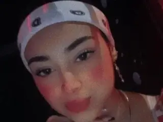 Streamate Nude Webcam of Emily_Petit