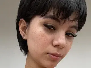 Streamate Live Porn of Lila_Petite69