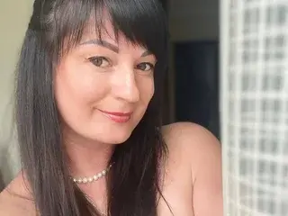 Streamate Watch Live Sex Cams of IraCherryNow