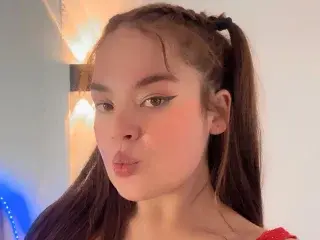 Streamate Live Sex Cam of Nikkinovacs