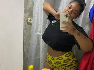 Streamate Live Sex of YazminJenner