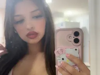 Streamate Nude Webcam of sweetangelbella