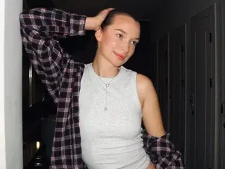 Streamate Live Porn of VeronicaIrresistible