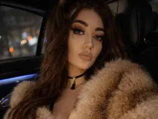 Streamate Nude Webcam of MiaBlackXO
