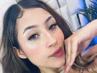 Streamate Live Sex Cam of im_cloe