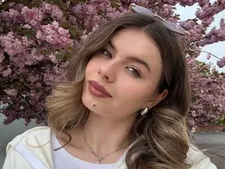 Streamate Free Porn Cam of RubyCeline