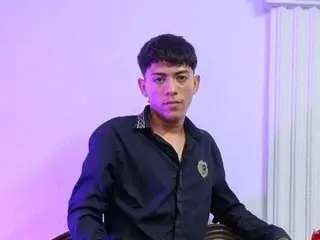 Streamate Live Sex Cam of losomo1312