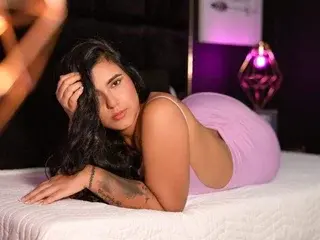 Streamate Free Porn Cam of KarinaPretty19