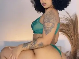 Streamate Sex Chat of AdharaHiiller