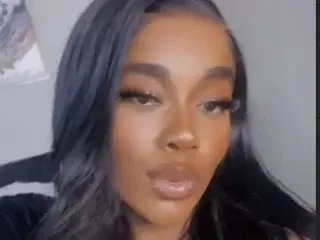 Streamate Private Sex Chat of Rhianna_Ridge