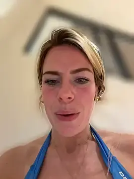 Stripchat Adult Webcam of oliviafranciis