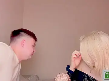 Stripchat Free Porn Cam of your_molly_mark_