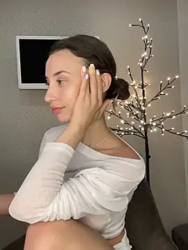 Stripchat Watch Live Sex Cams of Polli_Kiss
