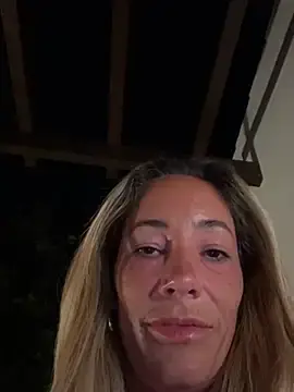 Stripchat Watch Live Sex Cams of SweetAlegra_