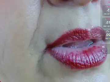Stripchat Best Webcam of Kerly_Doll