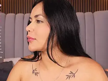 Stripchat Watch Live Sex Cams of emperatriz_reyes