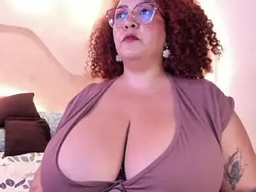 Stripchat Live Sex Cam of MaraaSweett