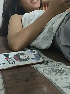 Stripchat Sex Cam of anjli_22