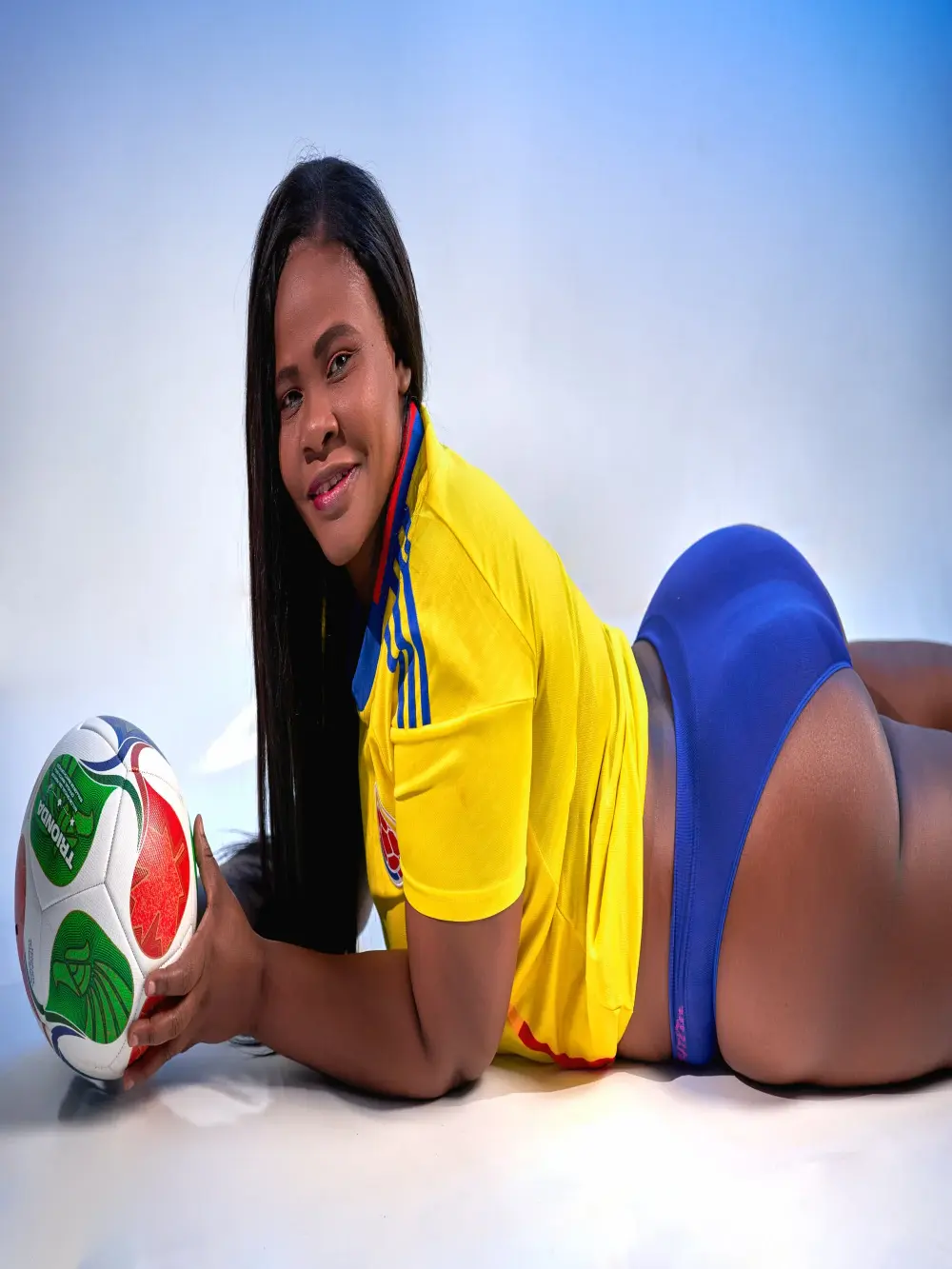 EBONY_SWEEET_