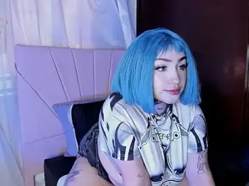 Stripchat Nude Webcam of Bella--green