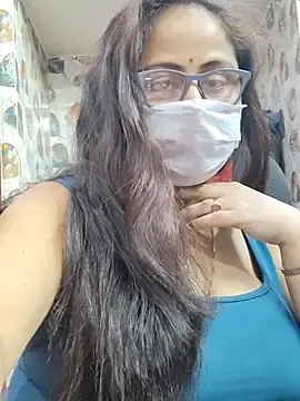 Stripchat Sex Cam of Priya_bigboobs
