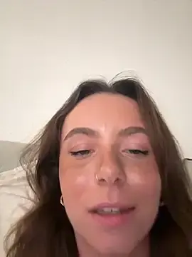 Stripchat Sex Cam of Cherry-Bean