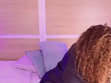 Stripchat Best live sex cam show of Your_big_ebony_goddness