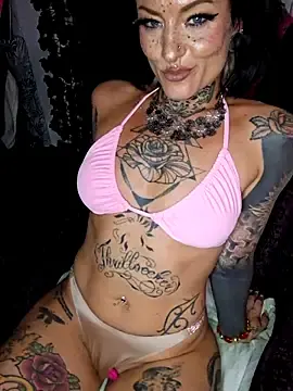 Stripchat Sex Cam of Peach420live