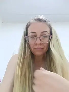Stripchat Live Porn of miss_hanna07