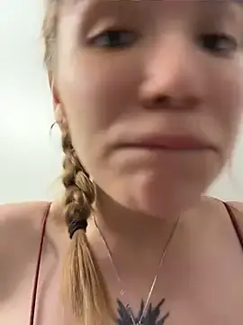 Stripchat Best Webcam of FlashTitsRoyal