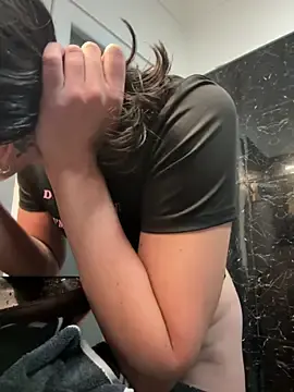 Stripchat Free Porn Cam of RedAssHottie