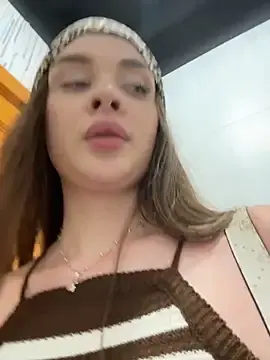 Stripchat Free Porn Cam of KristiRich