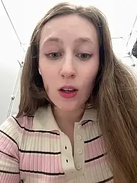 Stripchat Sex Cam of FroggyAnna