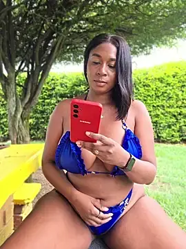 Stripchat Free Porn Cam of HanaThompson