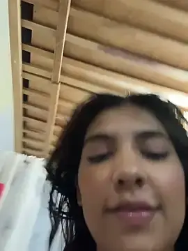 Stripchat Live Sex Cam of Eva-love12