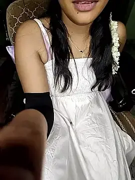 Stripchat Sex Cam of Tamil__Thara003