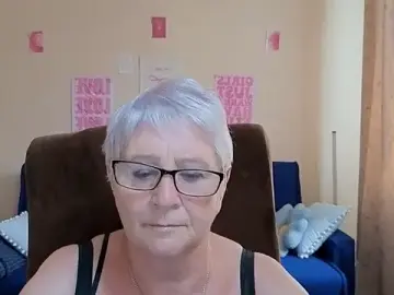 Stripchat Free Live Porn of Sandra_Snowflake