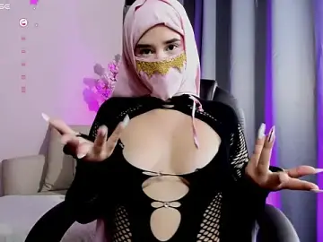 Stripchat Free Porn Cam of zaina_01