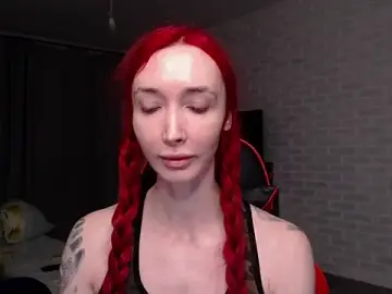 Stripchat Sex Cam of Roxy_Silver
