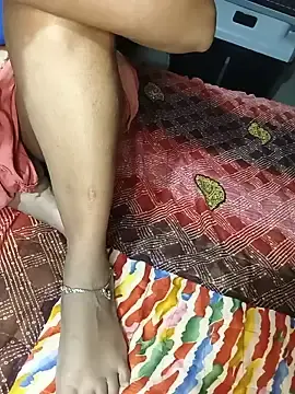 Stripchat Nude Webcam of Super_bhabhi_Indian