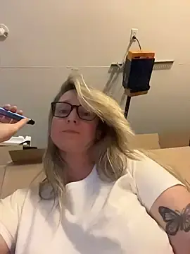 Stripchat Sex Chat of Vivian_MayXxX