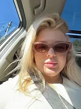 Stripchat Live Porn of OdriOlsens