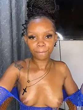 Stripchat Nude Webcam of sexyie_caramel