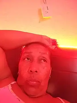 Stripchat Free Porn Cam of Ruby-Hot-Milf