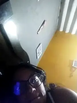 Stripchat Sex Chat of LatinSquirtBaby